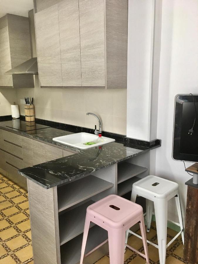 Cerca Del Centro De Alicante Bagian luar foto